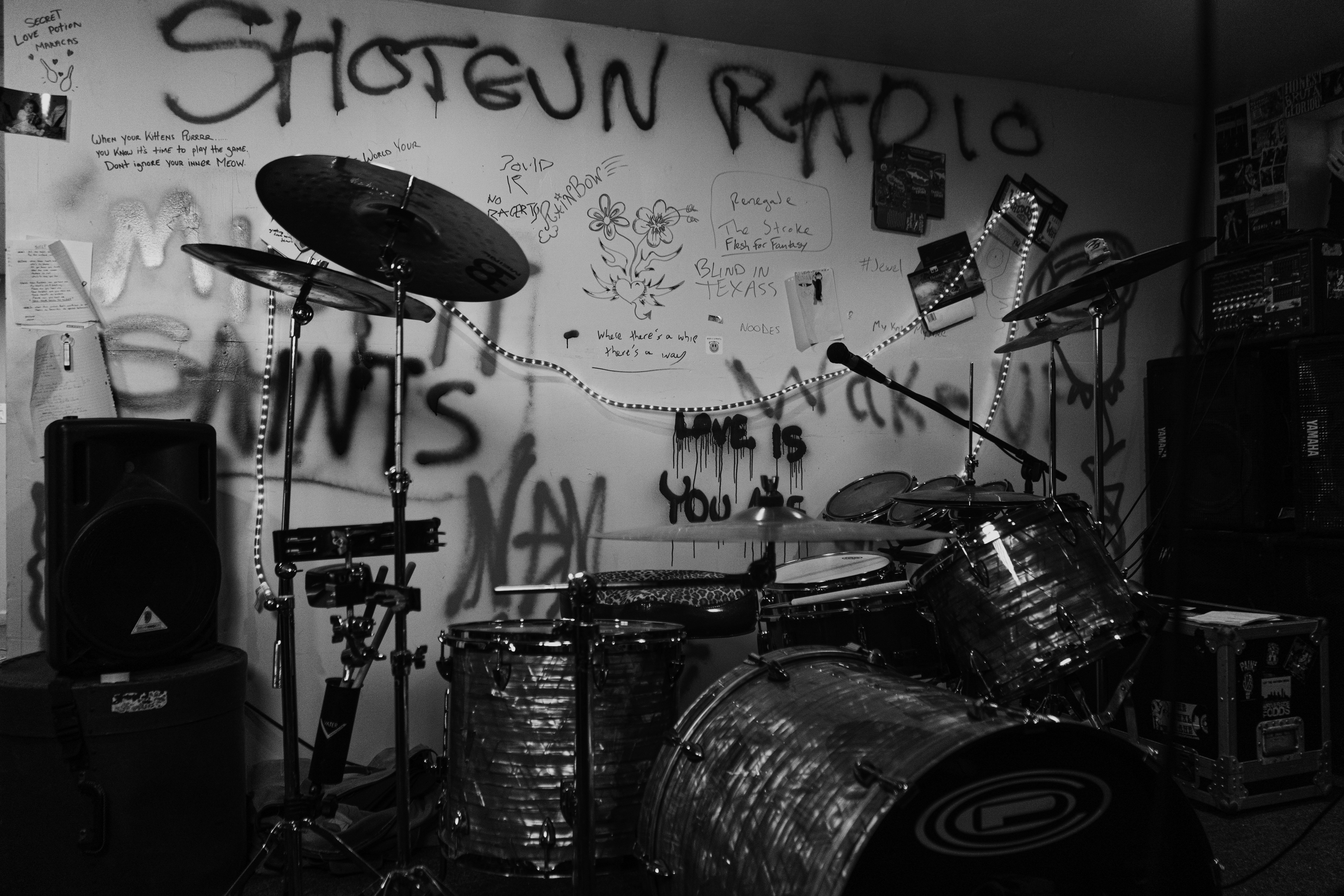 Vanzig-Studios-Independent-Record-Label-Drum-Kit-Graffiti-Wall-Black & White
